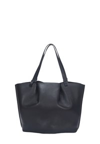 Sac fourre-tout en cuir noir texturé avec deux anses d'épaule et une forme légèrement affaissée sur un fond blanc uni.