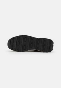 Tommy Jeans TECHNICAL RUNNER - Zapatillas - rouge