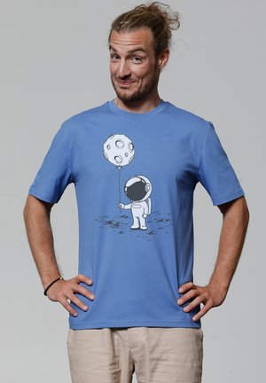 KLEINER ASTRONAUT MIT LUFTBALLON - T-shirt imprimé - bright blue