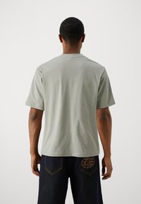 G-STAR CENTER CHEST BOXY - Tricou basic - shamrock