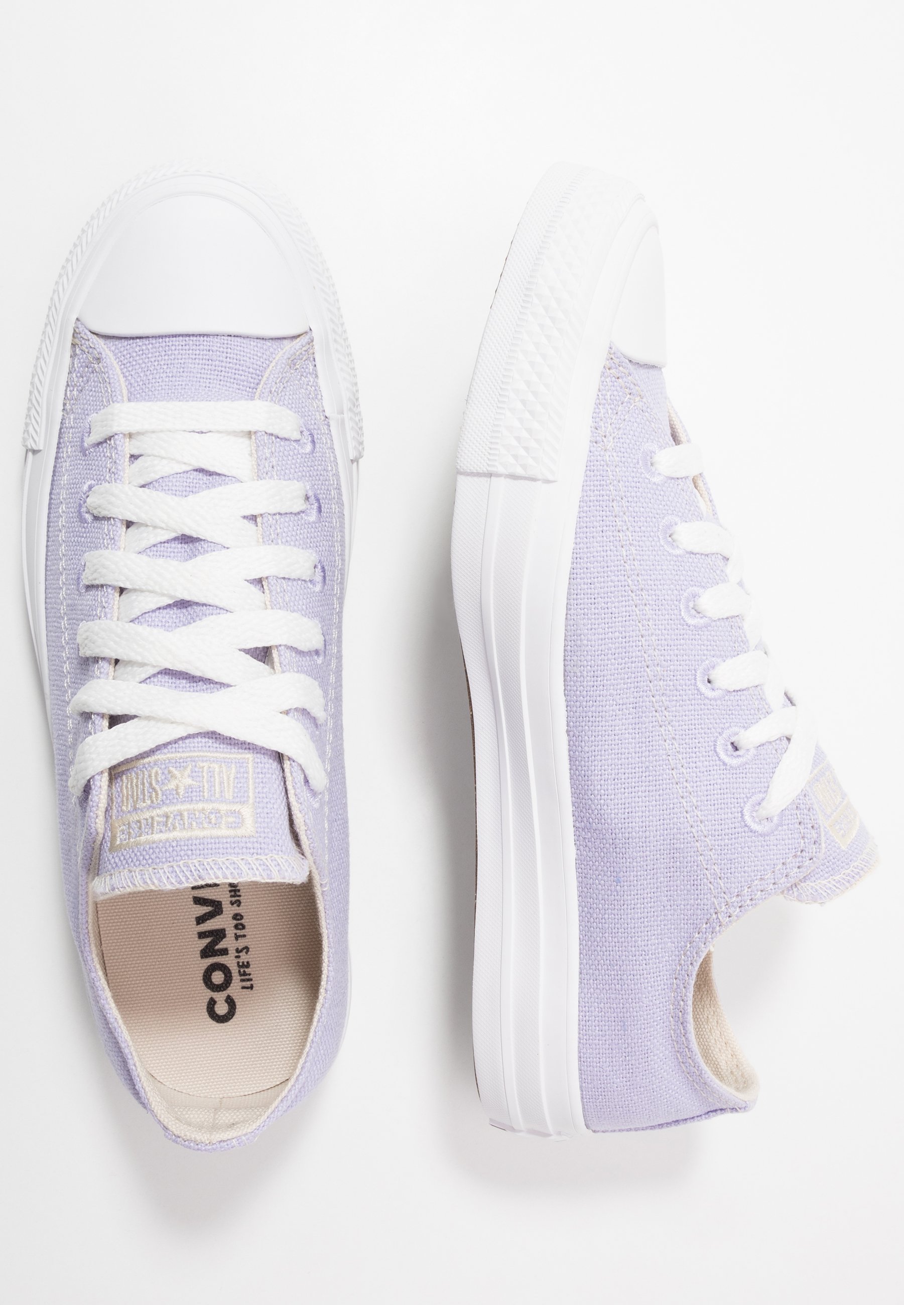 converses violettes basses