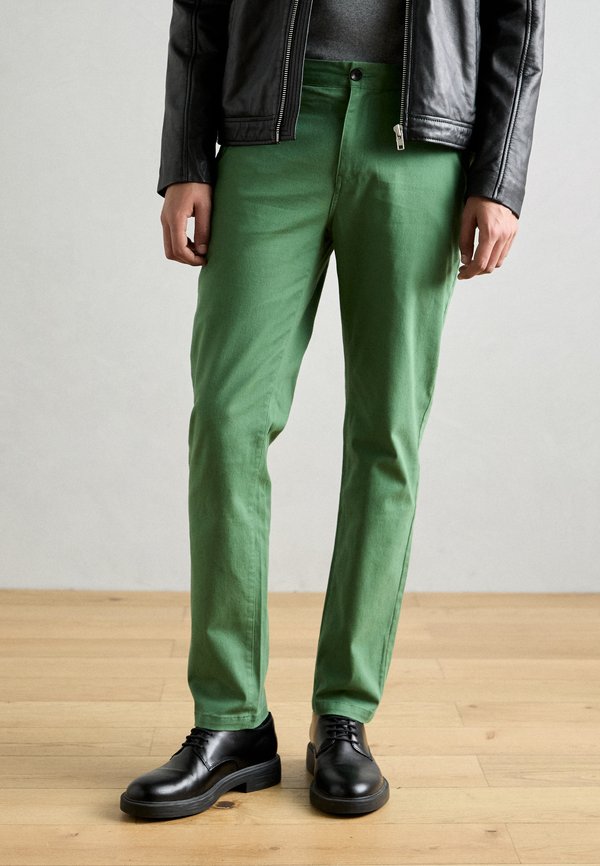 SEASONAL CORE STUART WASHED - Chino