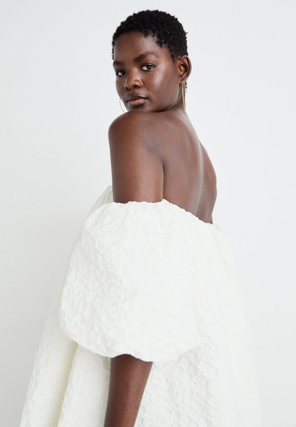 YASRINEA DRESS - Cocktail dress / Party dress - gardenia3