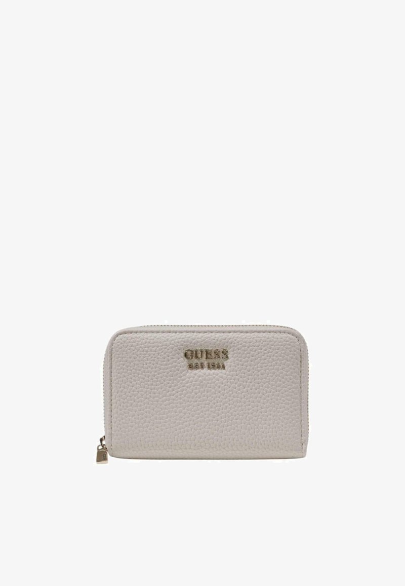 Portefeuille zippé en simili cuir texturé gris clair avec logo en relief doré. Forme rectangulaire compacte avec un petit tirette en métal.