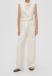 s.Oliver BLACK LABEL Tygbyxor - beige