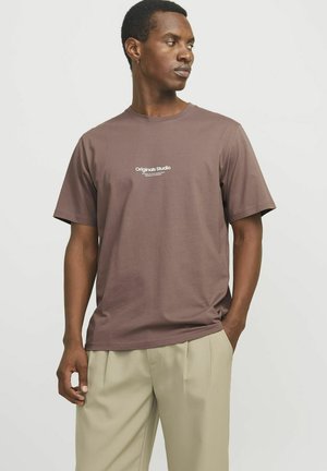 Jack & Jones JORVESTERBRO CREW NECK - Print T-shirt - deep taupe