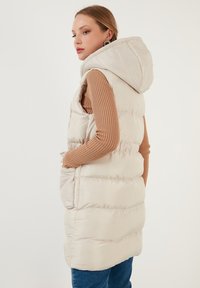 LELA REGULAR FIT - Vesta - stone