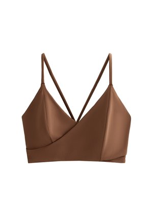 Hnedý bralet s prekrývajúcim sa dizajnom, vyrobený z hladkej tkaniny. Má tenké nastaviteľné ramienka a krížový strih na chrbte.