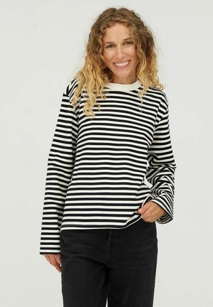 Zwart-wit gestreepte langemouw t-shirt met een ronde hals en een relaxte pasvorm. Zachte stof en wijde mouwen voor comfortabel dragen.