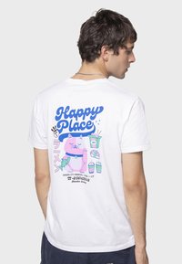 Kaotiko HAPPY PLACE UNISEX - Tričko s potlačou - ivory