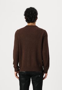Samsøe Samsøe ISAK SWEATER - Strickpullover - chocolate torte