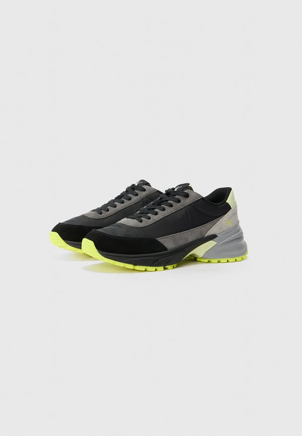 HIKE RUNNER CASUAL - Trainers4