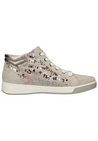 High-top sneakers van lichtgrijs suède met metalen accenten. Heeft kleurrijke tekstpatronen en witte veters. Rubberen zool voor grip.