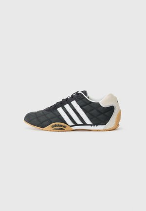 ADIRACER UNISEX - Zapatillas - core black/white/gum