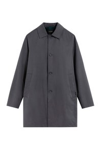 Abrigo largo gris con cierre de botones, cuello afilado y bolsillos laterales. Fabricado en tejido suave, con un diseño minimalista.