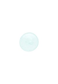 Un gel rotondo, traslucido blu chiaro con piccole bolle, posato su uno sfondo bianco semplice. Texture liscia con una finitura lucida.