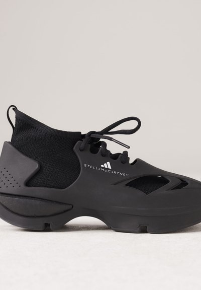 adidas by Stella McCartney ADIDAS BY STELLA MCCARTNEY SPORTSWEAR SHOE - Hardloopschoenen voor op de weg - core black   cloud white   core black