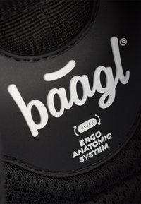 Baagl Školní taška - rosa