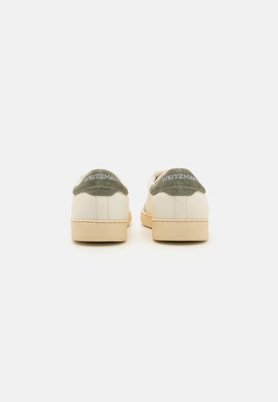 Stuart Weitzman BANNER - Matalavartiset tennarit - white bianco/oatmeal/sage