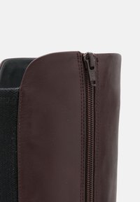 Camper NEUMAN - Botas - dark brown
