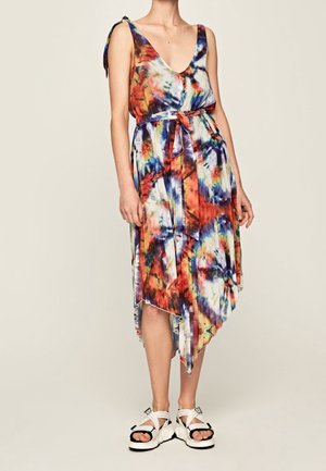 Pepe Jeans, Robe de jour - red