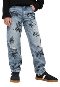 Terranova CON STAMPA GRAFFITI E STRAPPI - Jeans a sigaretta - var blu denim medio
