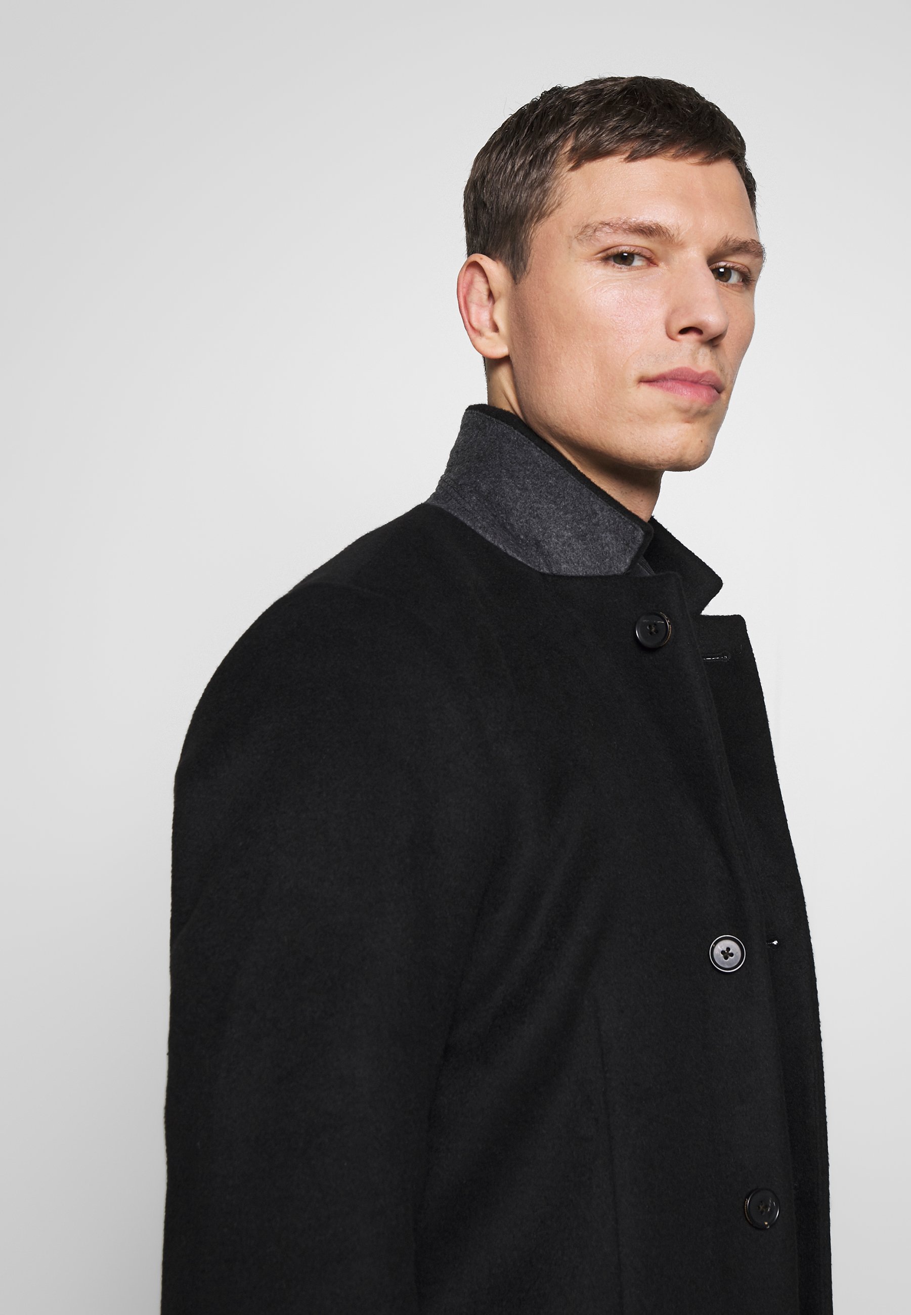 Abercrombie & Fitch Manteau classique blacknoir ZALANDO.FR Abercrombie & Fitch Manteau classique blacknoir ZALANDO.FR