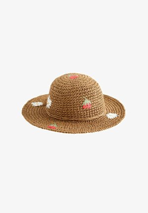 Chapeau de soleil tressé marron avec large bord, décoré de fleurs rouges brodées et de marguerites blanches.
