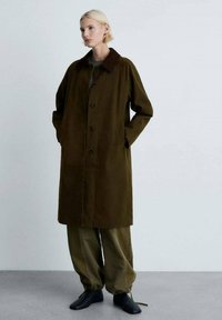 Mango Klassisk frakke - khaki