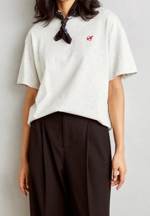 T-shirts basic - mottled light brown