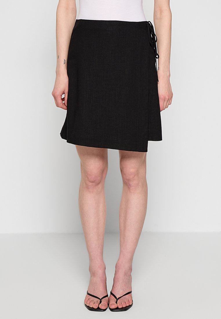 Selected Femme Wikkelrok zwart