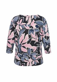 Haut à motifs floraux avec des manches trois-quarts. Présente des fleurs roses et bleues sur un fond marine. Tissu texturé avec une coupe décontractée.
