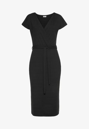 Zwart midi-jurk met een geribbelde textuur, korte kapmouwen, een V-halslijn en een bijpassende strikriem op de taille voor een verstelbare pasvorm.