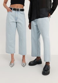 YOURTURN - UNISEX - Relaxed fit jeans - bleached denim Thumbnail Image 1