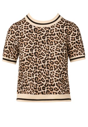 Pull en léopard à manches courtes avec un tissu texturé, des couleurs beige et marron, et des bords rayés contrastants au niveau du col et des manches.