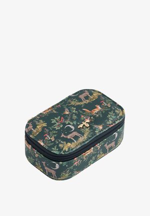 Zeleni neseser sa cvjetnim uzorkom, zatvoren na zip, s naglaskom zlatne pčelice, ovalno-pravokutnog oblika i teksturiranog materijala.