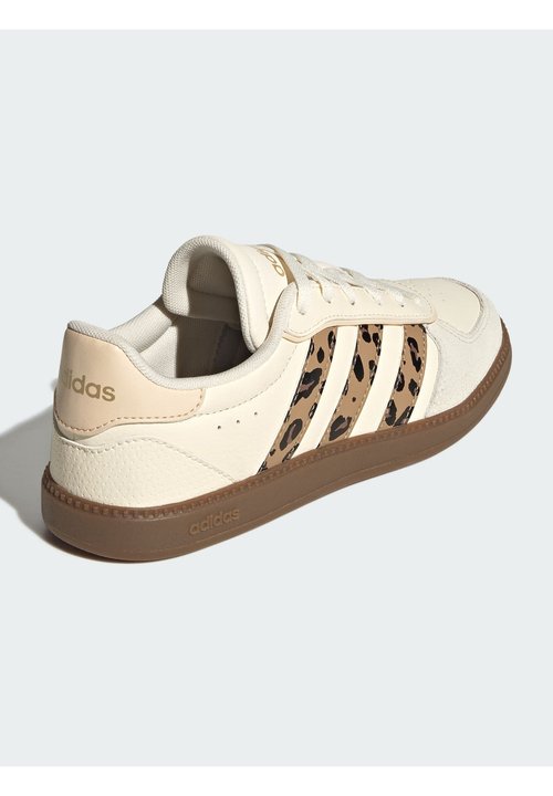 adidas SPORTSWEAR BREAKNET SLEEK SHOES JUNIOR UNISEX - Zapatillas - cream white cardboard sand strata — foto 4