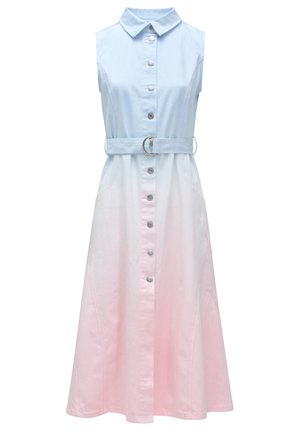 Robe en denim sans manches avec un dégradé bleu clair et rose, dotée d'un col, de boutons sur le devant et d'une ceinture assortie avec une boucle ronde.