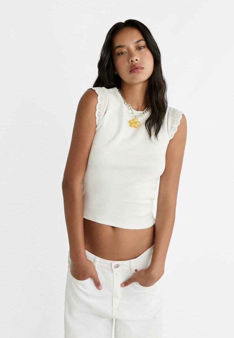 T-shirt fille avec papillon brodé collection love flowers blanc - Tuc Tuc