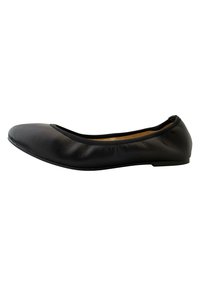 Ballerina nera realizzata in pelle liscia, con punta arrotondata, bordo elasticizzato, suola sottile e design minimalista senza dettagli visibili.
