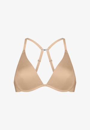 Soutien-gorge en beige avec armatures, en tissu lisse, bonnets triangulaires, bretelles ajustables et détail de dos croisé. Comprend des accents métalliques.