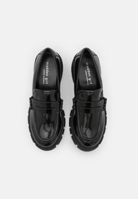 Madden Girl HUMPHERY - Saltos plataforma - black box