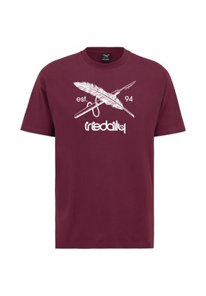 Bordeauxrotes T-Shirt mit weißem Motiv aus gekreuzter Feder und Füllfederhalter, Text "est. 94" und "iriedaily" Logo mittig auf der Vorderseite.