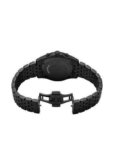 Schwarze Metallarmbanduhr mit offenem Verschluss, Rückseite des runden Gehäuses und Gliederarmband auf weißem Hintergrund.