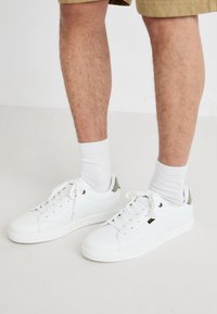 ARMUS MEN LOW - Tenisky - bright white