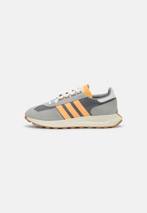 Baskets basses - grey