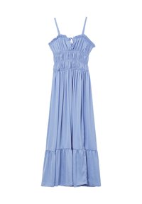 Robe maxi bleu clair sans manches avec corsage smocké, ouverture en forme de goutte et ourlet à volants en étages. Confectionnée dans un tissu doux et texturé.