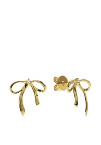 Guldmetallörhängen utformade som bandrosetter, med en central klar sten. Slät finish med en polerad yta; med stiftpoststängning.