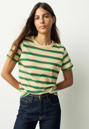 REGULAR FIT ESSENTIAL PURE  SHORT SLEEVE - Trükipildiga T-särk - neutral green red stripe