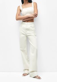 PULL&BEAR Vaqueros rectos - beige